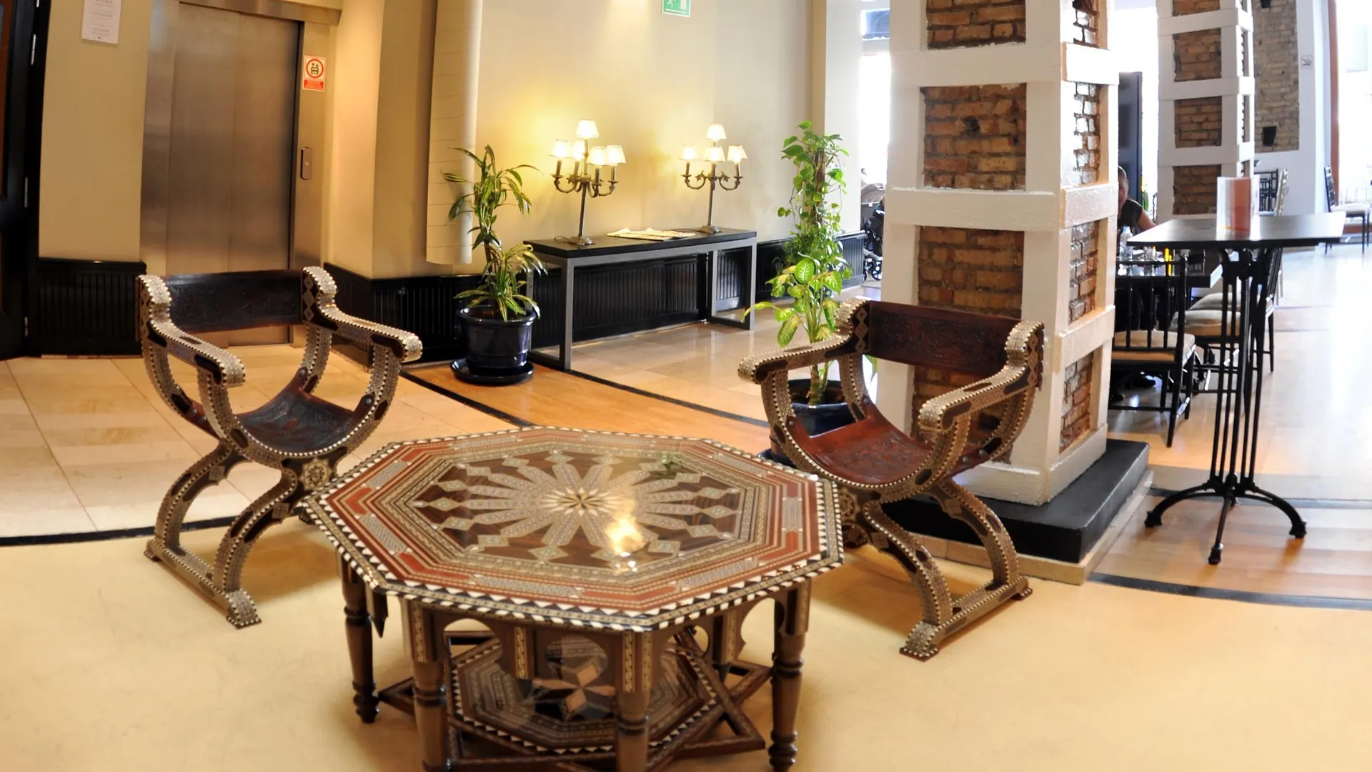 ***  Atarazanas Malaga Boutique Hotel İspanya