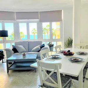 Frente A La Playa Malagueta Arenal, 10 Personas Apartamento
