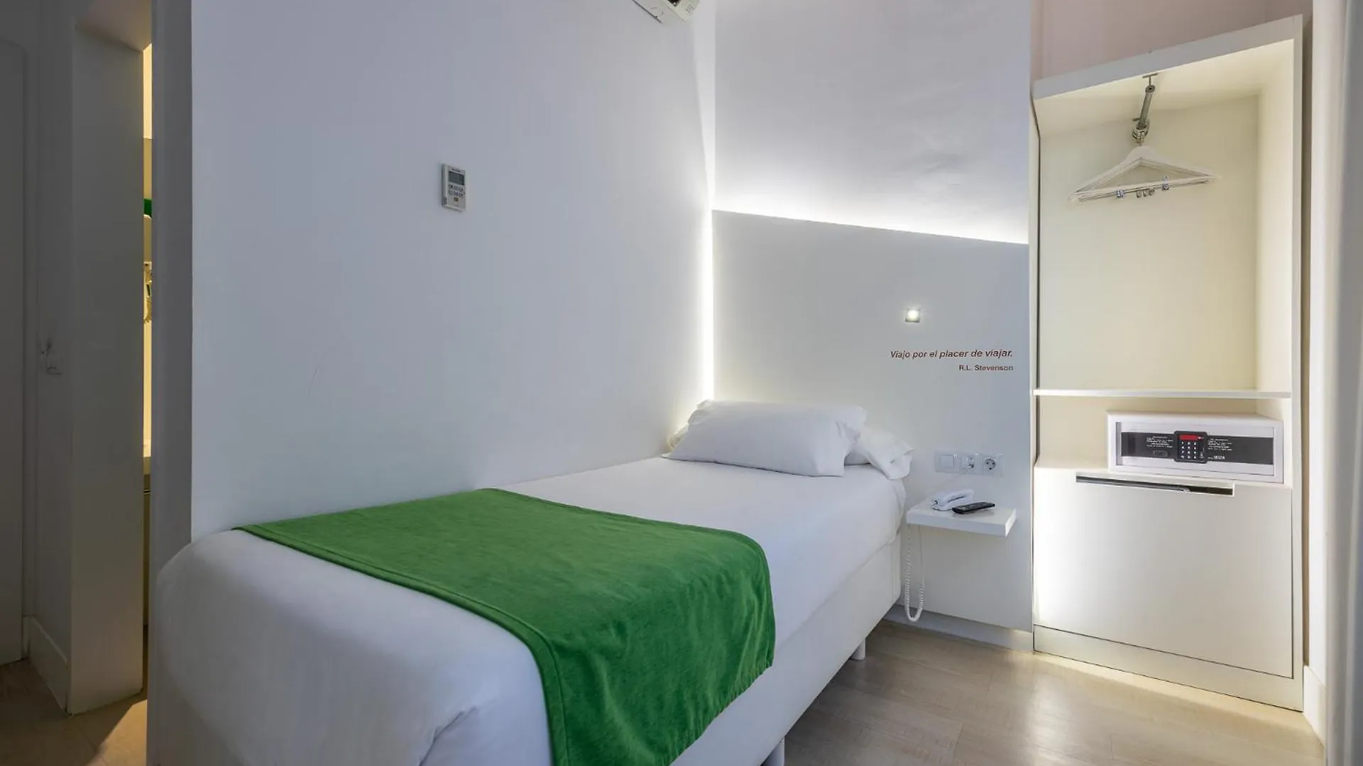 Atarazanas Malaga Boutique Hotel 3*,  ספרד